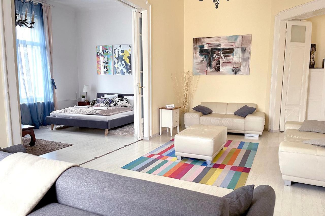 Elegant 125M2 Apartment In Center Of בודפשט מראה חיצוני תמונה