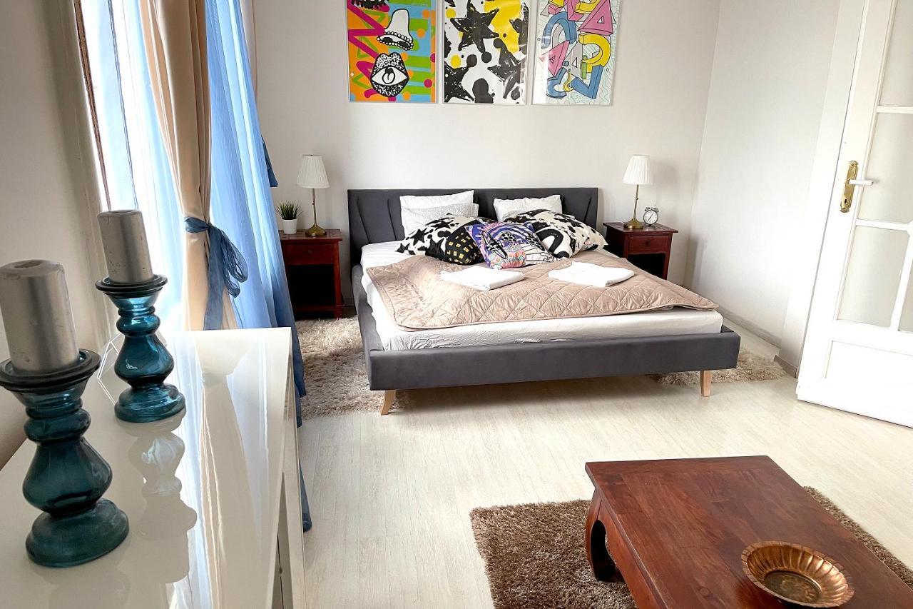 Elegant 125M2 Apartment In Center Of בודפשט מראה חיצוני תמונה