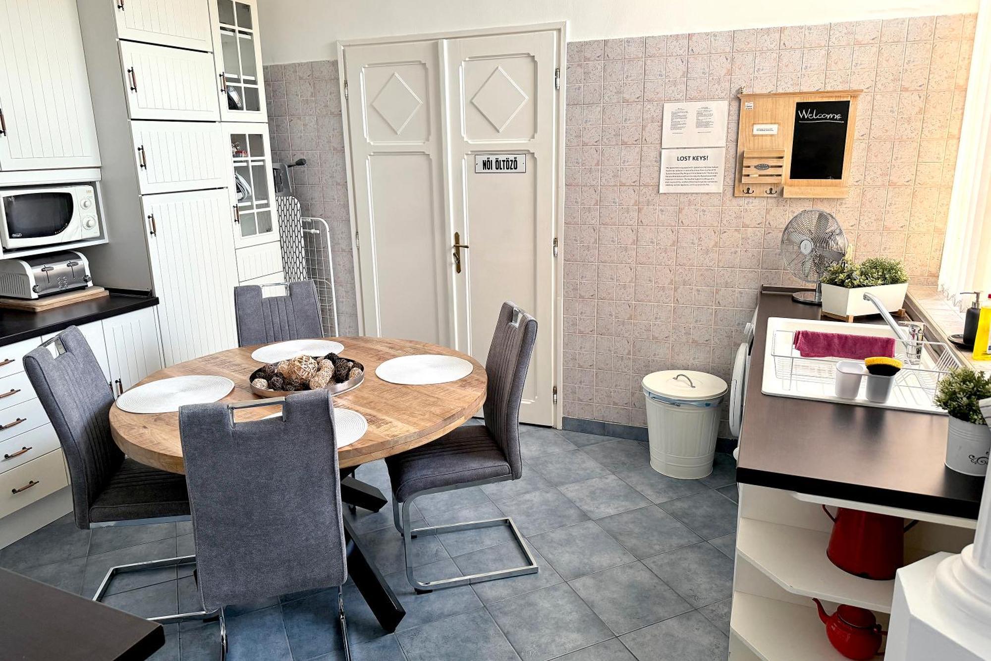 Elegant 125M2 Apartment In Center Of בודפשט מראה חיצוני תמונה