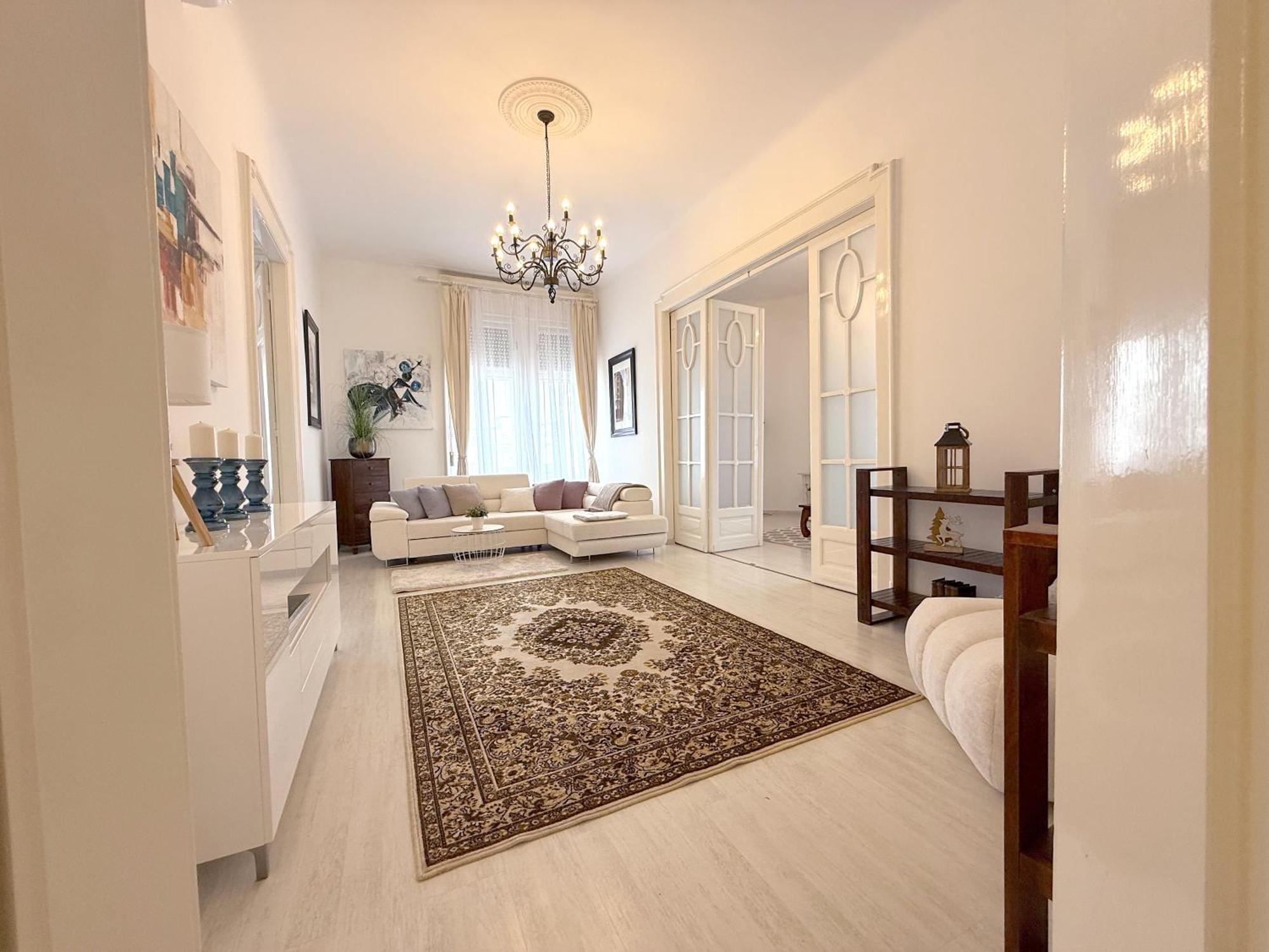 Elegant 125M2 Apartment In Center Of בודפשט מראה חיצוני תמונה
