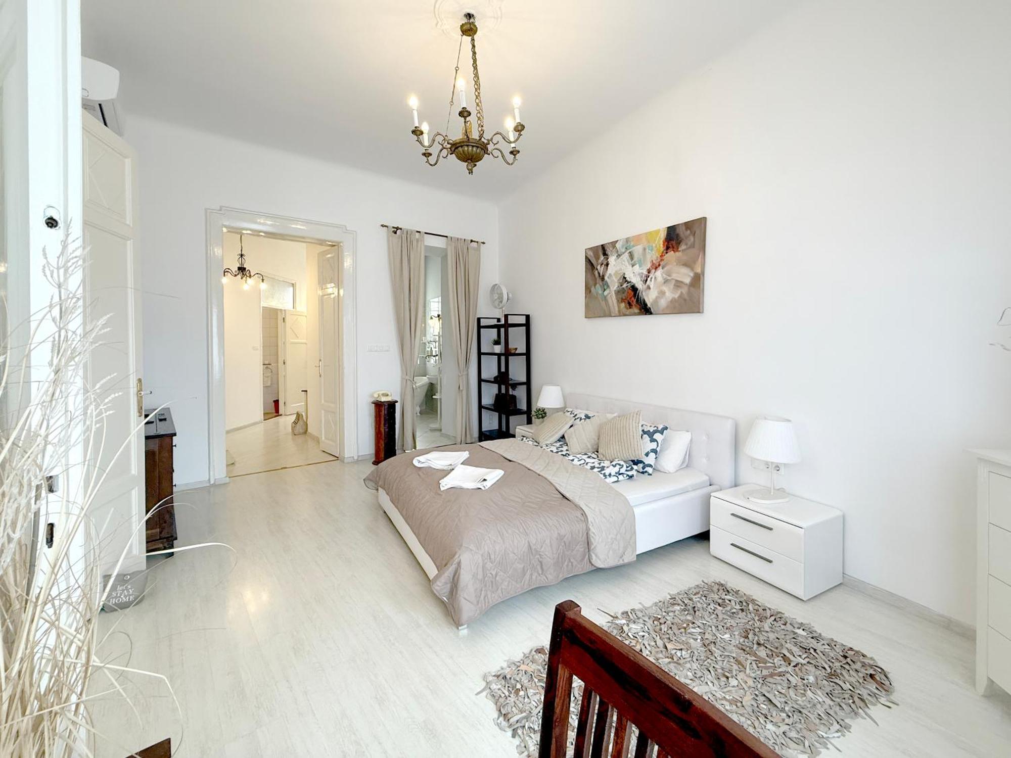 Elegant 125M2 Apartment In Center Of בודפשט מראה חיצוני תמונה