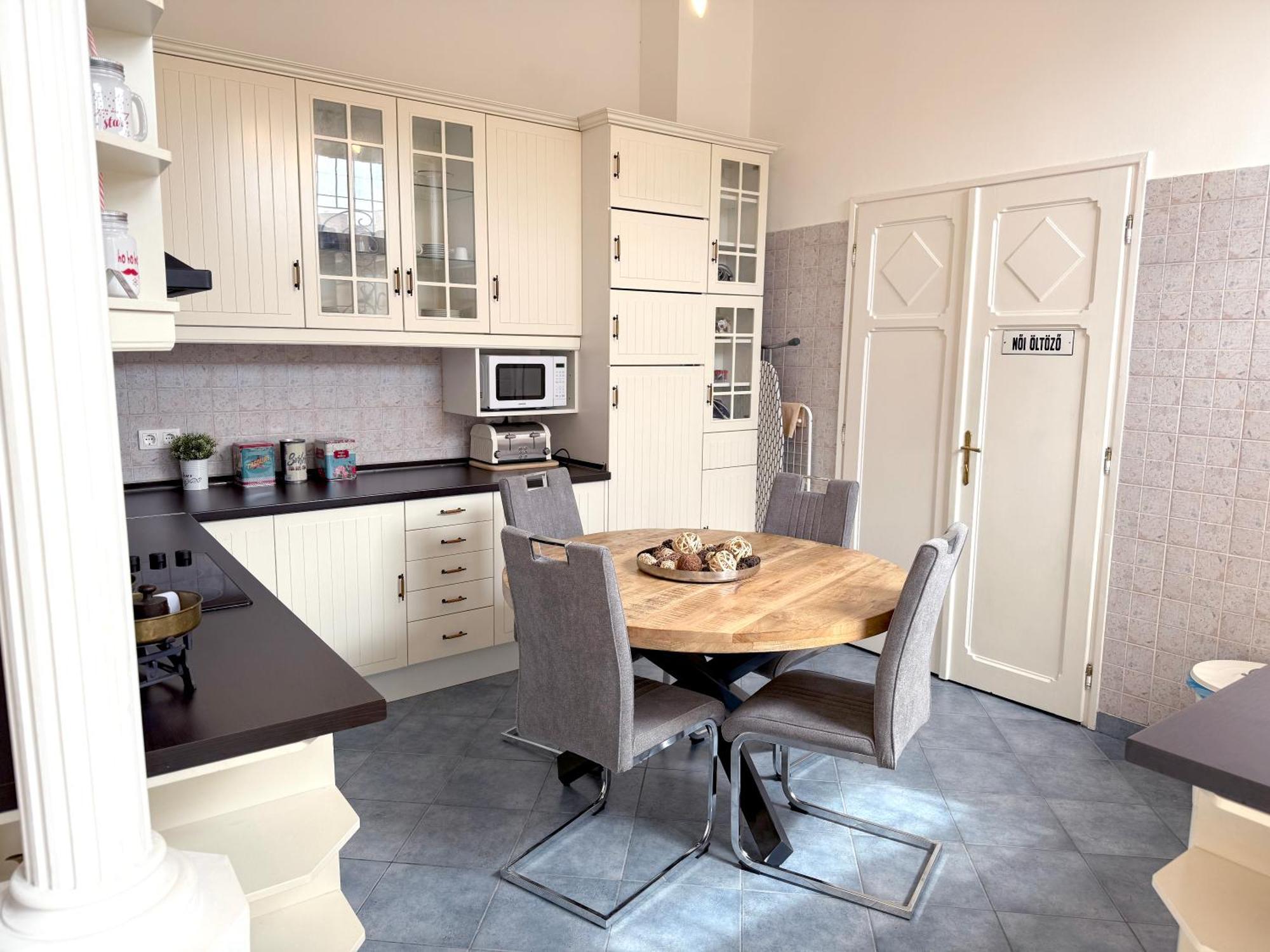Elegant 125M2 Apartment In Center Of בודפשט מראה חיצוני תמונה