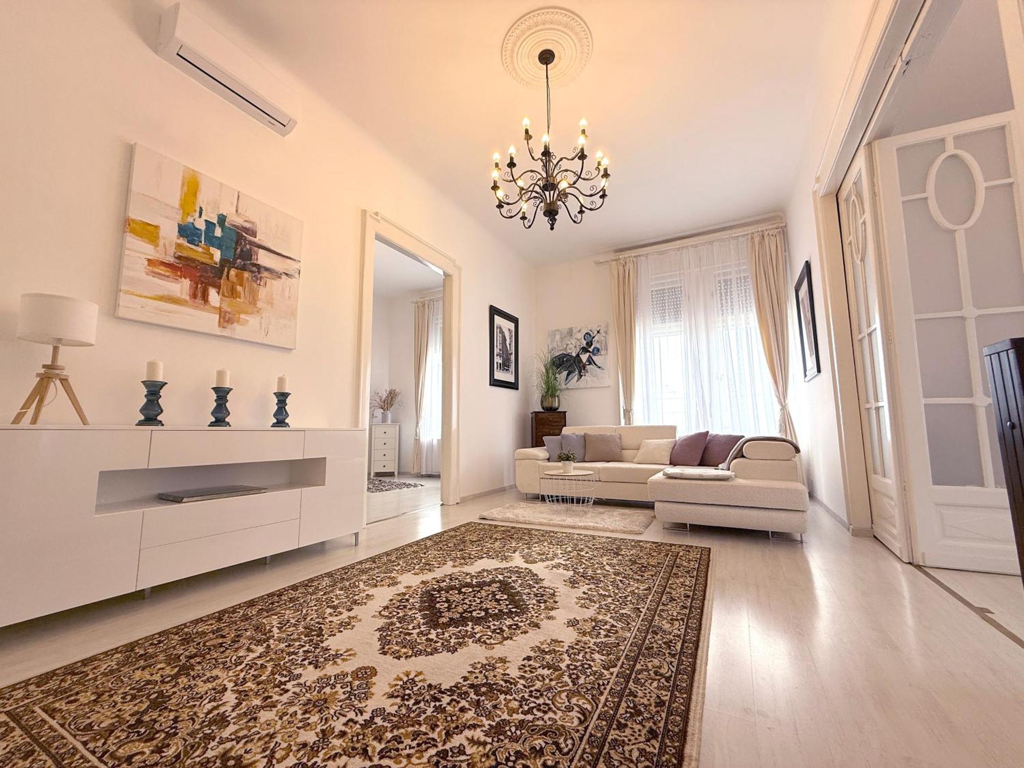 Elegant 125M2 Apartment In Center Of בודפשט מראה חיצוני תמונה