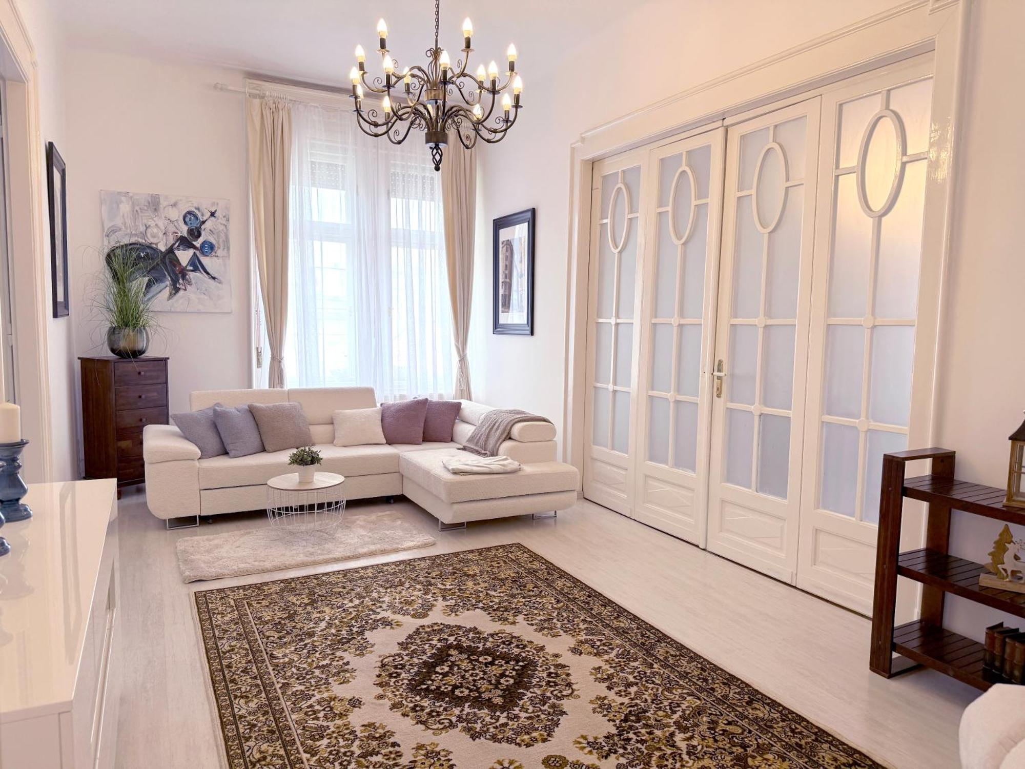 Elegant 125M2 Apartment In Center Of בודפשט מראה חיצוני תמונה