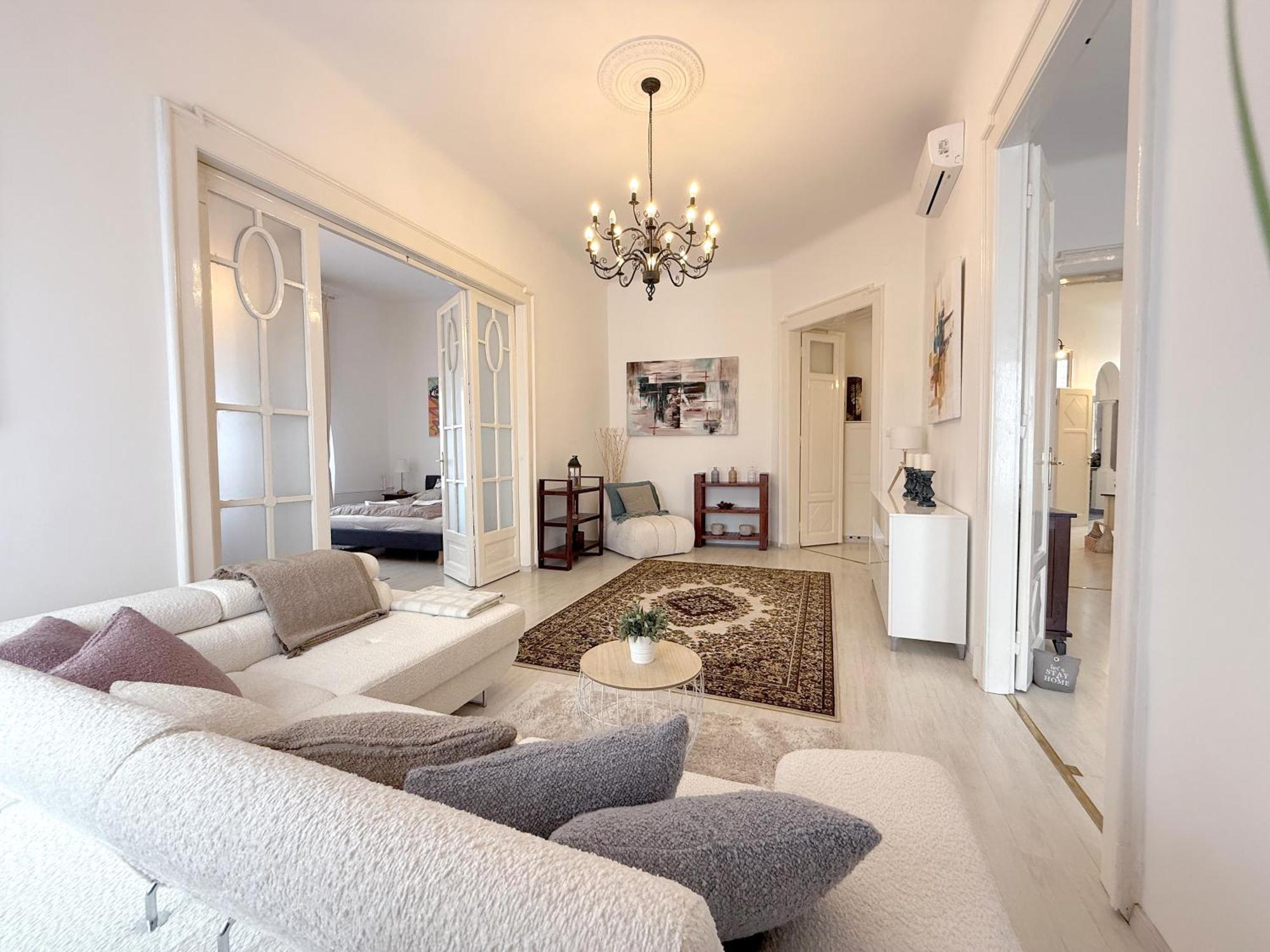 Elegant 125M2 Apartment In Center Of בודפשט מראה חיצוני תמונה